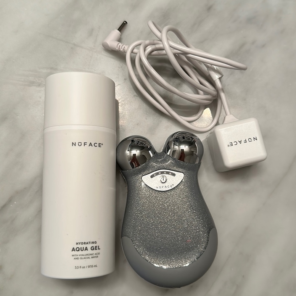 Nuface Mini Facial Toning Device - Silver Sparkle